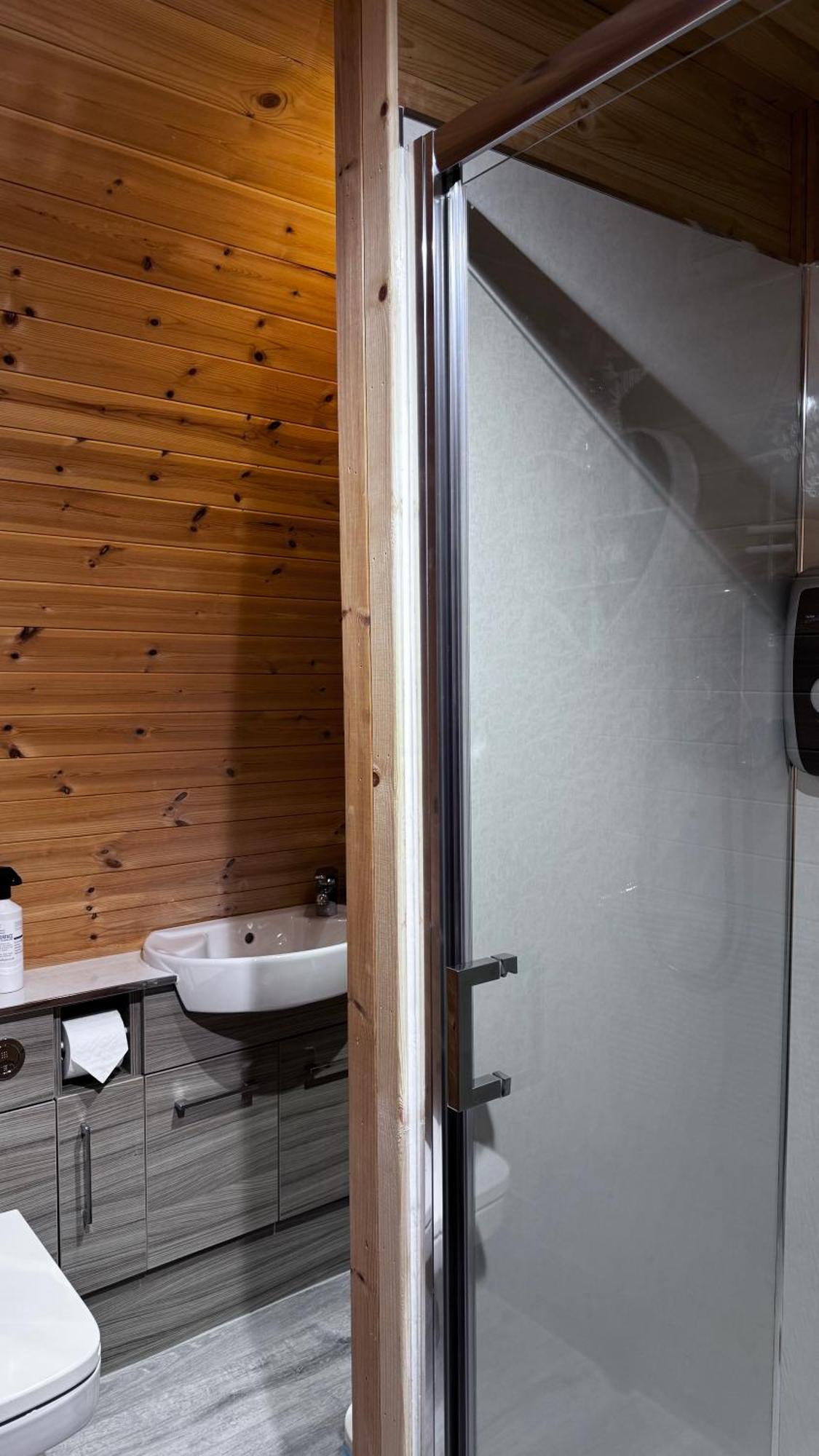 Heatherbrae Cosy Wooden Pod ไคล์ออฟล็อคฮัลช์ ภายนอก รูปภาพ